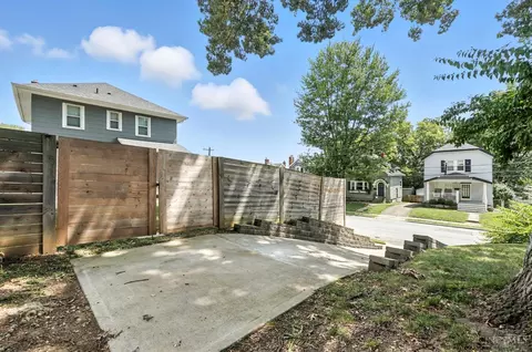 Exterior - 5635 Ridge Ave, Cincinnati, OH 45213 photo 8 of 9