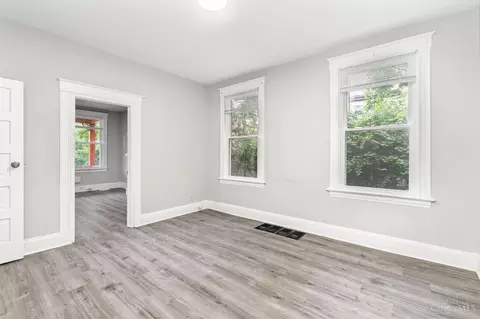 Living - 1318 Beech Ave, Cincinnati, OH 45205 photo 3 of 3