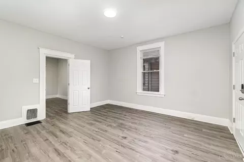 Living - 1318 Beech Ave, Cincinnati, OH 45205 photo 2 of 3