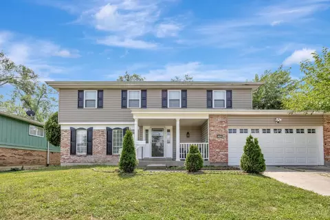 1969 Broadhurst Ave, Cincinnati, OH 45240