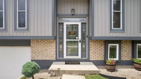 Exterior - 4295 Cider Mill Dr, Cincinnati, OH 45245 photo 4 of 15