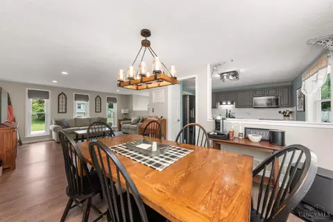 Dining - 4295 Cider Mill Dr, Cincinnati, OH 45245 photo 1 of 3