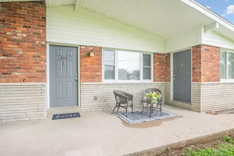 663 Marieda Dr, Cincinnati, OH 45245 photo 2