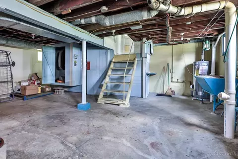 2702 Shaffer Ave, Cincinnati, OH 45211 photo 18