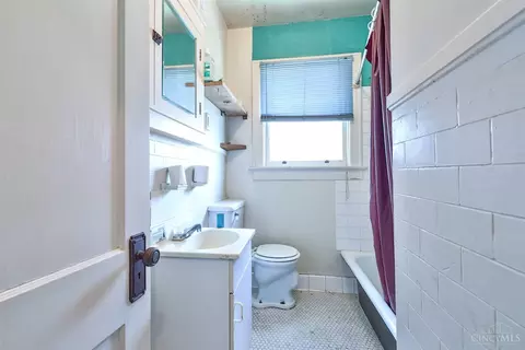 2702 Shaffer Ave, Cincinnati, OH 45211 photo 19