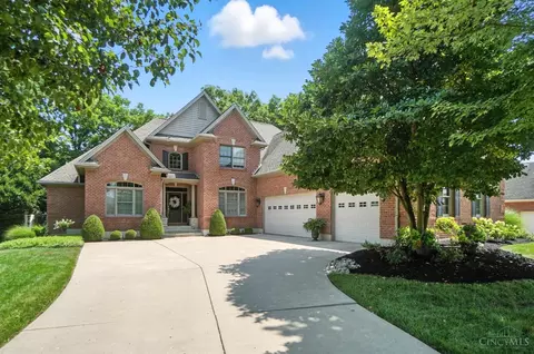 3652 Salinas Cir, Sugarcreek Township, OH 45440