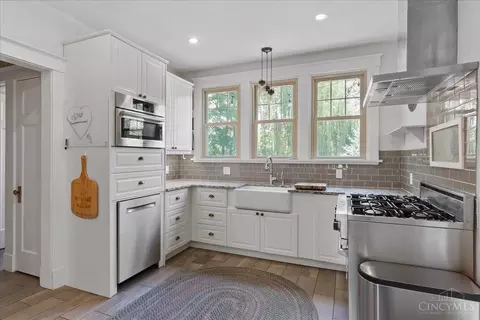 Kitchen - 3959 Red Bud Ave, Cincinnati, OH 45229 photo 2 of 3