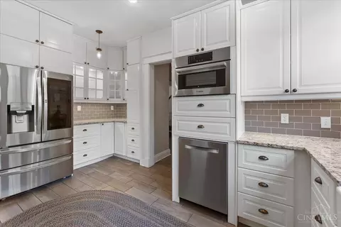 Kitchen - 3959 Red Bud Ave, Cincinnati, OH 45229 photo 3 of 3