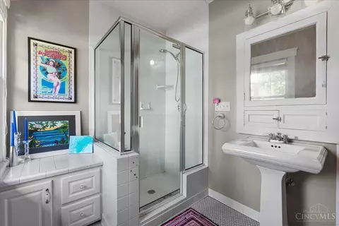 Bath - 3959 Red Bud Ave, Cincinnati, OH 45229 photo 6 of 8