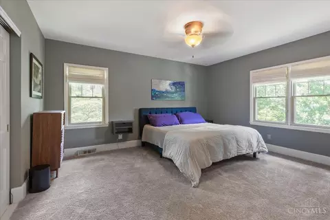 Bedroom - 3959 Red Bud Ave, Cincinnati, OH 45229 photo 2 of 6