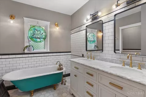 Bath - 3959 Red Bud Ave, Cincinnati, OH 45229 photo 2 of 8