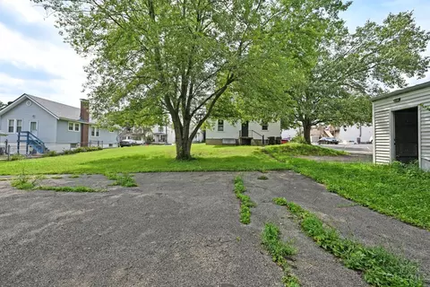 Exterior - 6842 Grace Ave, North College Hill, OH 45239 photo 14 of 15
