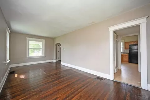 Living - 6842 Grace Ave, North College Hill, OH 45239 photo 4 of 5
