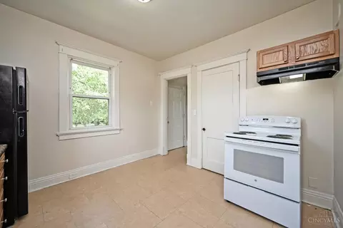Kitchen - 6842 Grace Ave, North College Hill, OH 45239 photo 3 of 4