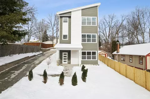 5810 Arnsby Pl, Cincinnati, OH 45227