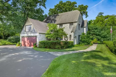 20 Sycamore Ter, Middletown, OH 45044