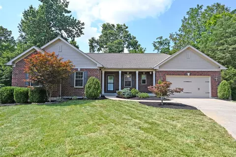 1301 Forest Glen Blvd, Batavia, OH 45103