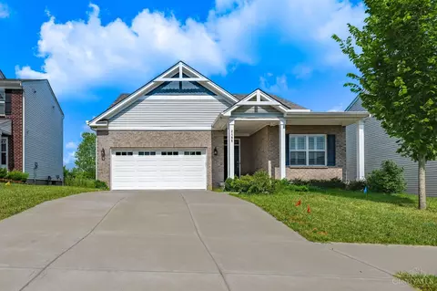 2165 Pine Valley Dr, Hamilton, OH 45013