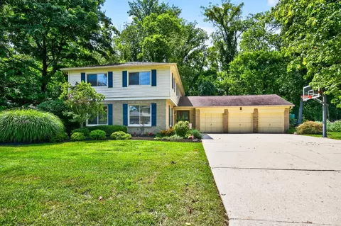 1072 Hickory Ridge Dr, Loveland, OH 45140