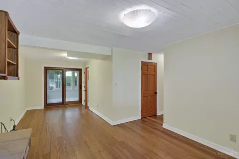 Living - 10602 West Rd, Harrison, OH 45030 photo 7 of 8
