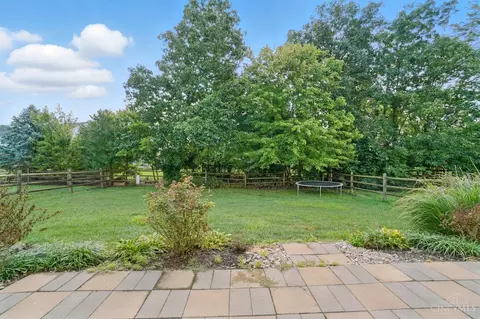 Exterior - 588 Weeping Willow Ln, Hamilton Township, OH 45039 photo 5 of 8