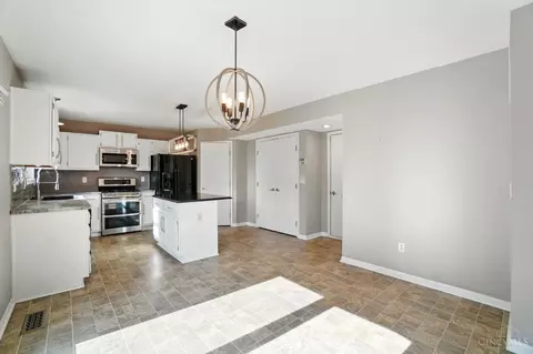 Other - 588 Weeping Willow Ln, Hamilton Township, OH 45039 photo 2 of 11