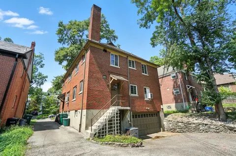 Exterior - 6256 Rogers Park Pl, Cincinnati, OH 45213 photo 12 of 13