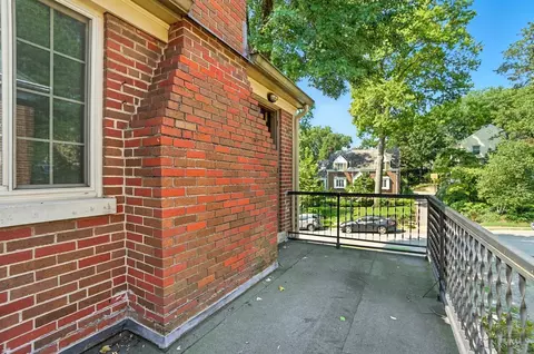 Exterior - 6256 Rogers Park Pl, Cincinnati, OH 45213 photo 11 of 13