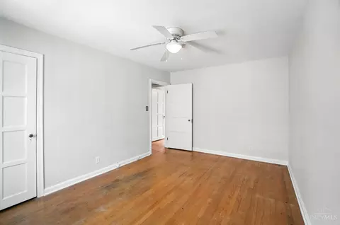 Bedroom - 6256 Rogers Park Pl, Cincinnati, OH 45213 photo 8 of 10