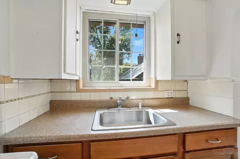 Kitchen - 6256 Rogers Park Pl, Cincinnati, OH 45213 photo 6 of 6