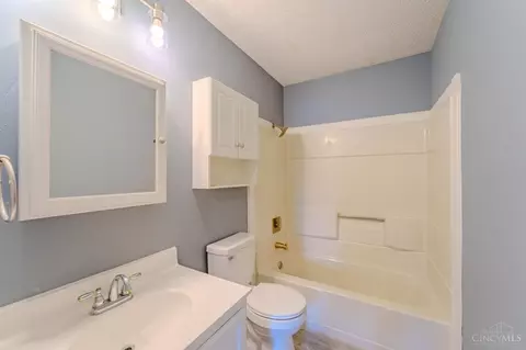 Bath - 331 Miller Ct, Harrison, OH 45030 photo 1 of 2