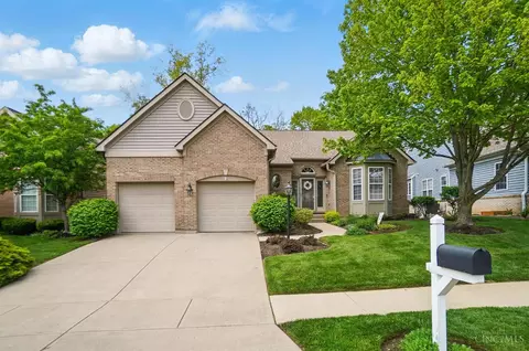 1368 Shawnee Run Dr, Hamilton Township, OH 45039