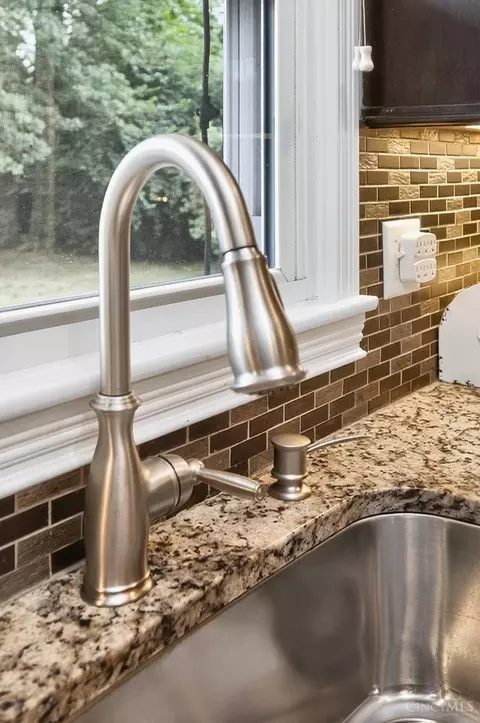 Kitchen - 8936 Cypresspoint Ln, Cincinnati, OH 45249 photo 6 of 6