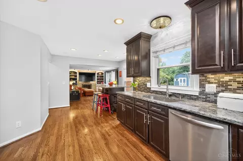 Kitchen - 8936 Cypresspoint Ln, Cincinnati, OH 45249 photo 1 of 6