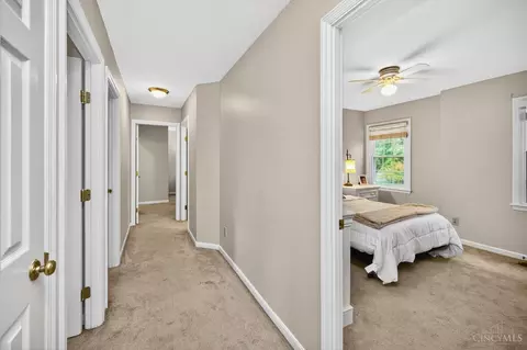 Entry Way - 8936 Cypresspoint Ln, Cincinnati, OH 45249 photo 4 of 4