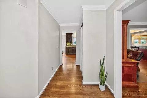 Entry Way - 8936 Cypresspoint Ln, Cincinnati, OH 45249 photo 1 of 4