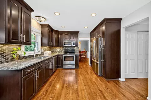 Kitchen - 8936 Cypresspoint Ln, Cincinnati, OH 45249 photo 2 of 6