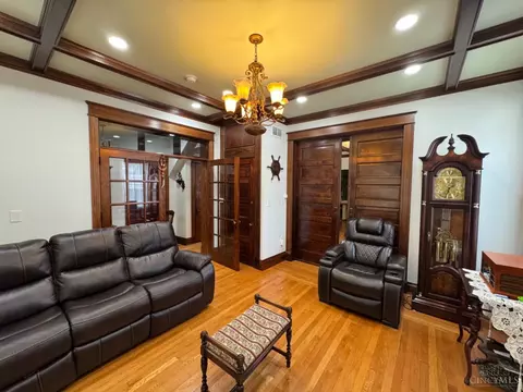 2325 Reading Rd, Cincinnati, OH 45202 photo 11