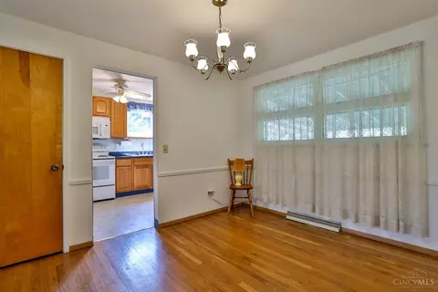 Dining - 1 Hadley Rd, Cincinnati, OH 45218 photo 2 of 3