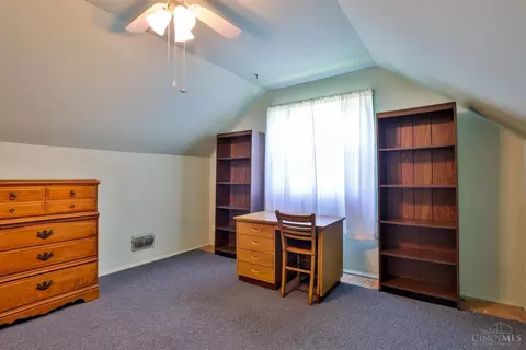 Bedroom - 1 Hadley Rd, Cincinnati, OH 45218 photo 7 of 8
