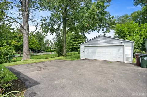 Exterior - 4554 Sycamore Rd, Cincinnati, OH 45236 photo 5 of 5