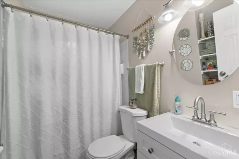 Bath - 631 Charwood Dr, Cincinnati, OH 45244 photo 1 of 1
