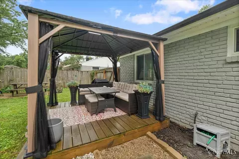 Exterior - 631 Charwood Dr, Cincinnati, OH 45244 photo 1 of 7