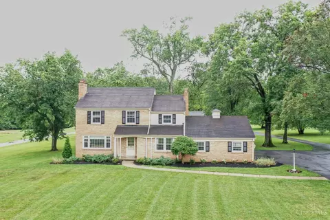 667 Hobby Horse Ln, Milford, OH 45150