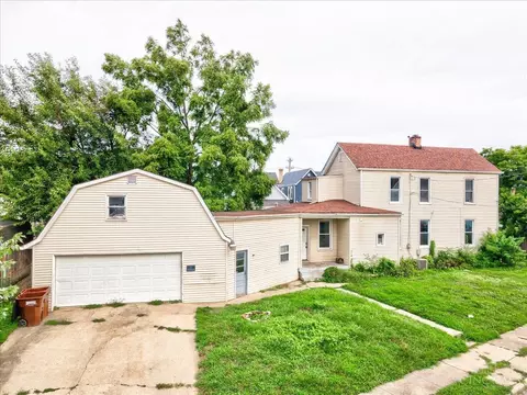 201 Maple St, Elmwood Place, OH 45216