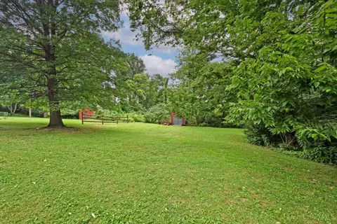 2193 Forestlake Dr, Cincinnati, OH 45244 photo 17