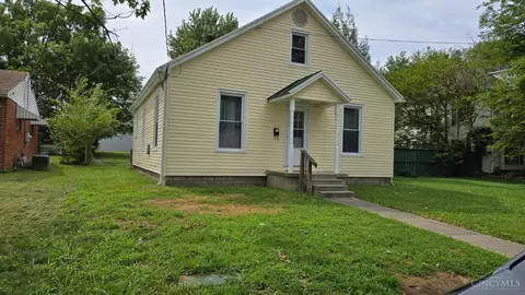 111 Baldwin St, Blanchester, OH 45107