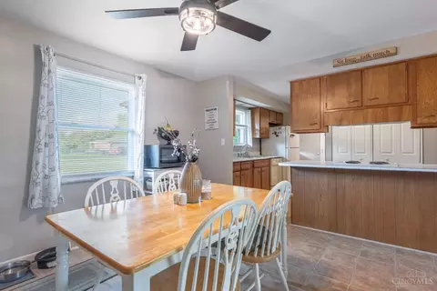 4185 Rose Marie Rd, Franklin, OH 45005