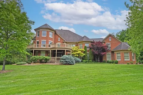 7147 Ravens Run Rd, Cincinnati, OH 45244