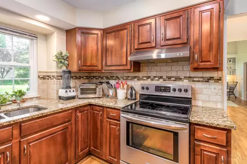 8449 Sunfish Ln, Maineville, OH 45039 photo 17